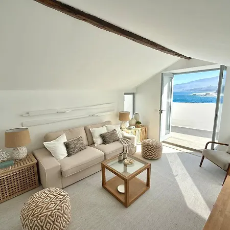 Casa Riva, With Pool Overlooking The Sea *