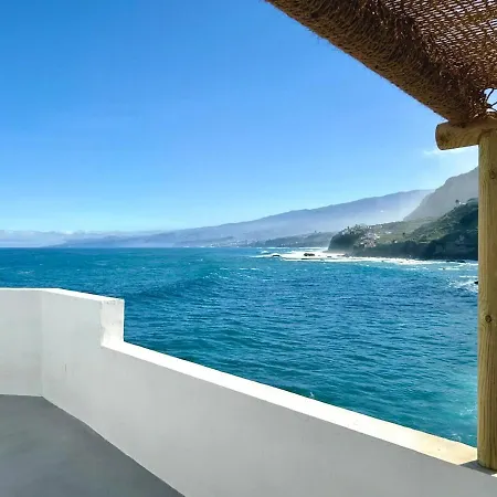 Semesterbostad Casa Riva, With Pool Overlooking The Sea *