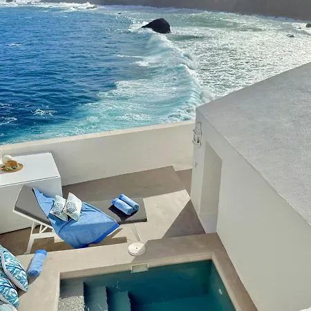 Casa Riva, With Pool Overlooking The Sea Las Aguas