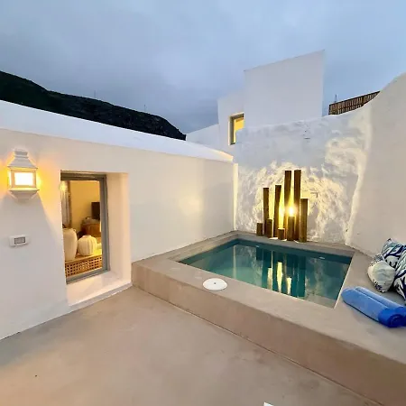 Casa de Férias Casa Riva, With Pool Overlooking The Sea
