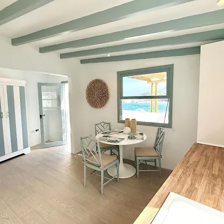Casa Riva, With Pool Overlooking The Sea Semesterbostad Las Aguas
