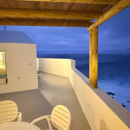 Casa Riva, With Pool Overlooking The Sea Сasa de vacaciones *