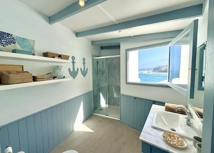 Casa Riva, With Pool Overlooking The Sea Сasa de vacaciones