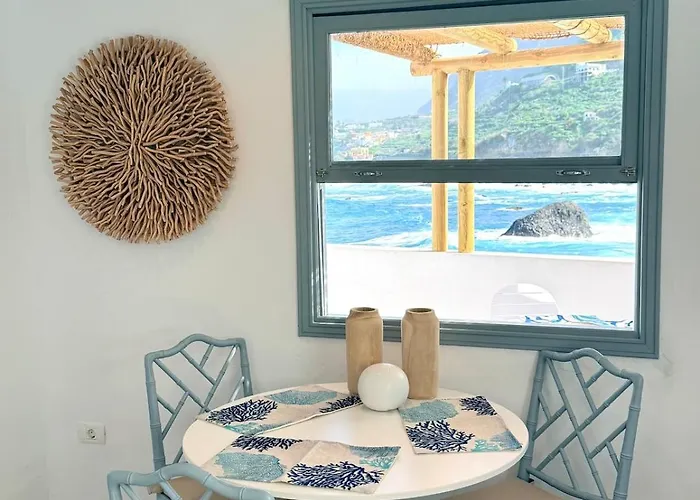 Casa Riva, With Pool Overlooking The Sea Сasa de vacaciones