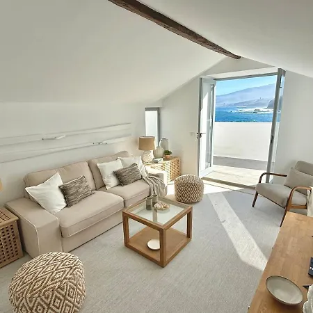 Casa Riva, With Pool Overlooking The Sea *