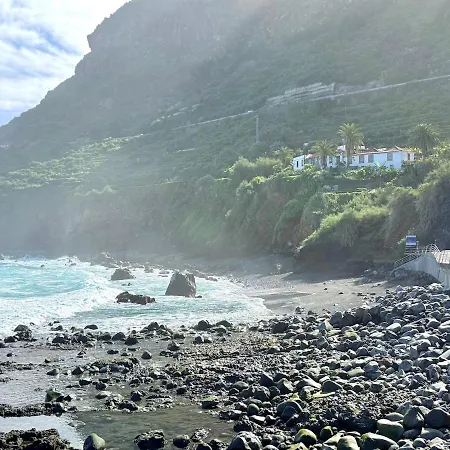 Casa Riva, With Pool Overlooking The Sea Hébergement de vacances *