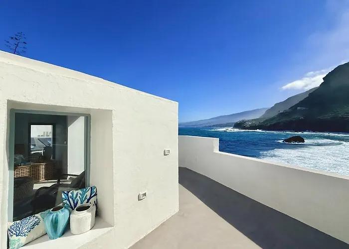 Casa Riva, With Pool Overlooking The Sea Las Aguas