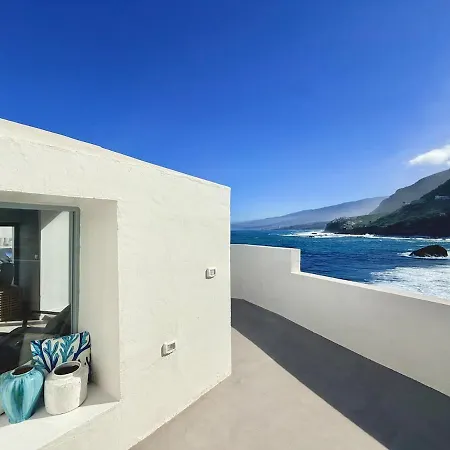 Casa Riva, With Pool Overlooking The Sea Las Aguas