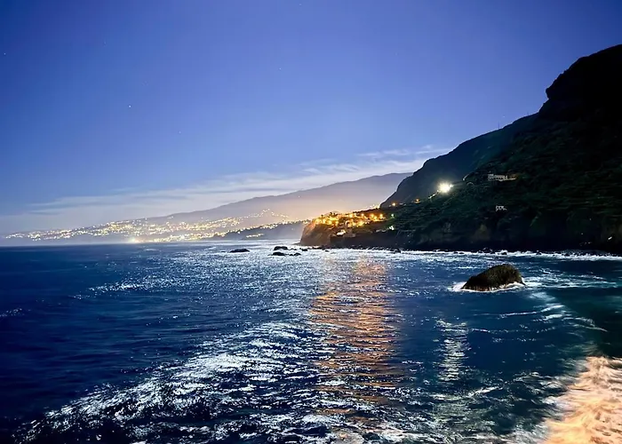 Casa Riva, With Pool Overlooking The Sea